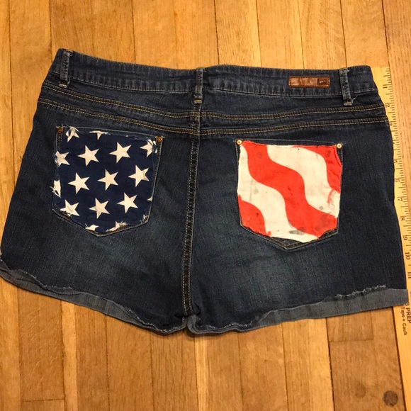 lei Pants - 10/$25 L.E.I. Tatum HighRise Jean Short- Flag
